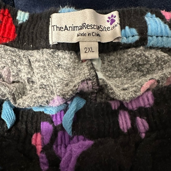 Women’s paw print pajama pants size 2xl - Picture 3 of 3